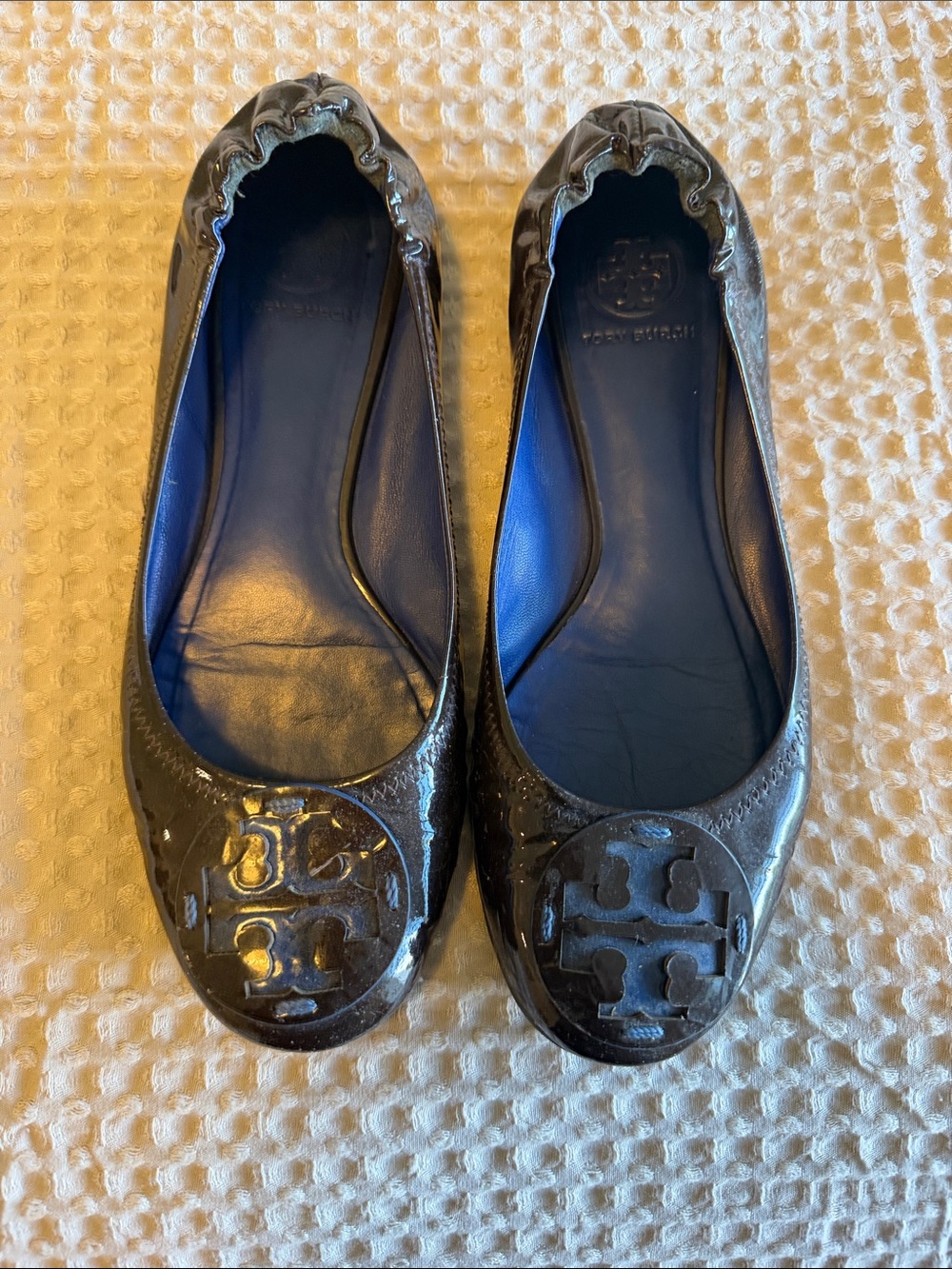 Tory Burch Black Patent Logo Round-Toe Ballet Flats